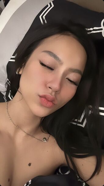 Nurlynnazureen Fotografii Nud Scurse OnlyFans 50