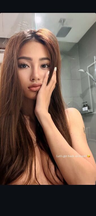 Nurlynnazureen Fotografii Nud Scurse OnlyFans 56