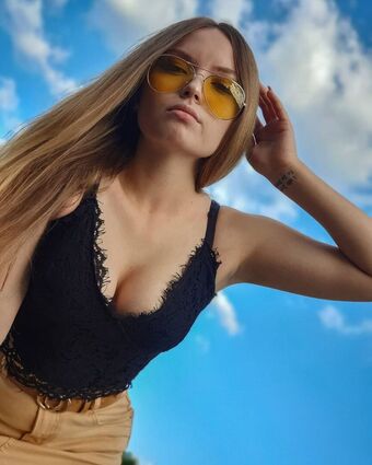 only_dew Fotografii Nud Scurse OnlyFans 1