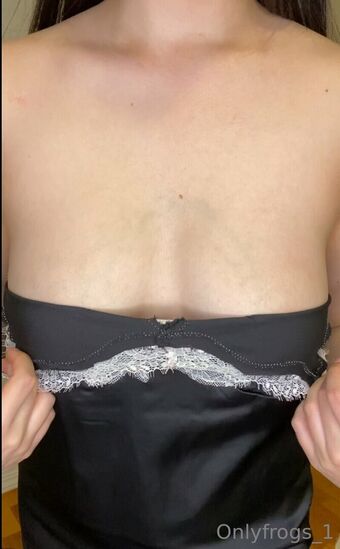 onlyfrogs_1 Fotografii Nud Scurse OnlyFans 13