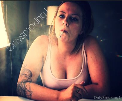 onlysmoking1 Fotografii Nud Scurse OnlyFans 7
