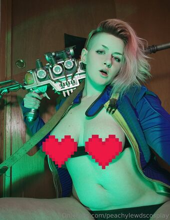 peachylewdscosplay