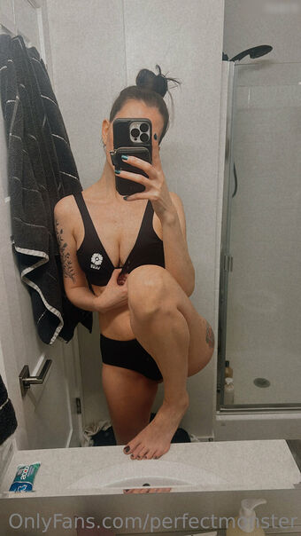 PerfectMonsterr Fotografii Nud Scurse OnlyFans 56