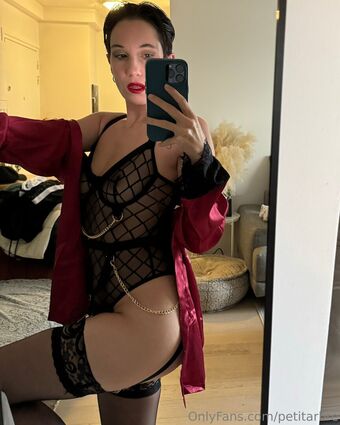 petitarbre Fotografii Nud Scurse OnlyFans 2
