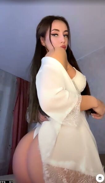 Polinka Fotografii Nud Scurse OnlyFans 18