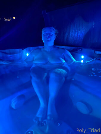 poly_triad Fotografii Nud Scurse OnlyFans 18