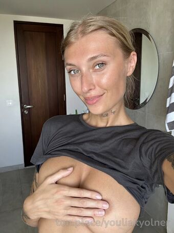 prekvrti Fotografii Nud Scurse OnlyFans 206