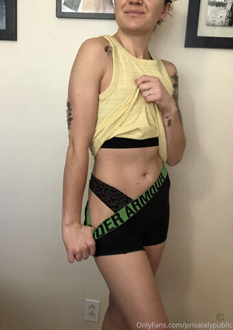 privatelypublic Fotografii Nud Scurse OnlyFans 10