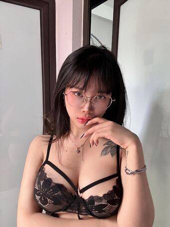 Puka Fotografii Nud Scurse OnlyFans 6