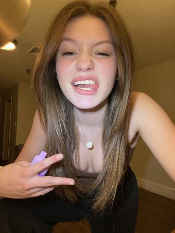 ramsie Fotografii Nud Scurse OnlyFans 17