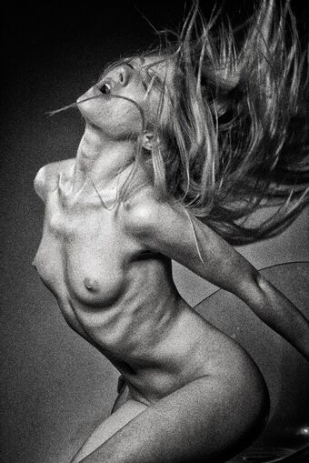 Raphaella Fotografii Nud Scurse OnlyFans 6