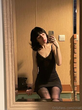 rinati Fotografii Nud Scurse OnlyFans 12