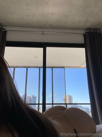 rommi2 Fotografii Nud Scurse OnlyFans 36