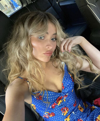 Sabrina-carpenter