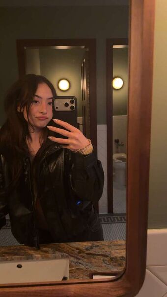 Sakura Shymko Fotografii Nud Scurse OnlyFans 146