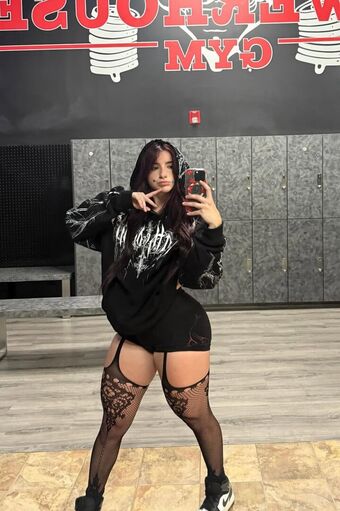 Sarahhsquatss Fotografii Nud Scurse OnlyFans 10