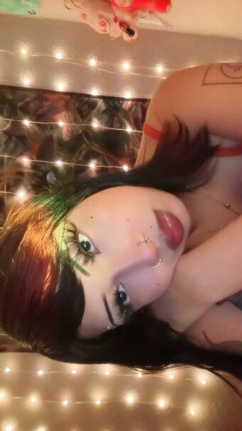 Sarynthia Fotografii Nud Scurse OnlyFans 22