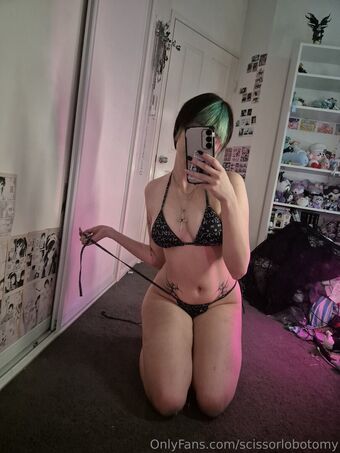 scissorlobotomy Fotografii Nud Scurse OnlyFans 17