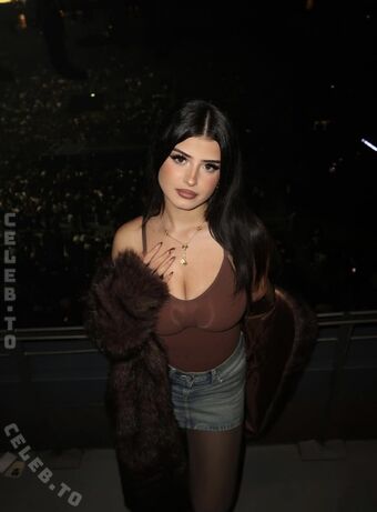 Shathi Fotografii Nud Scurse OnlyFans 9