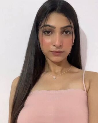 Shine Kaur Fotografii Nud Scurse OnlyFans 7