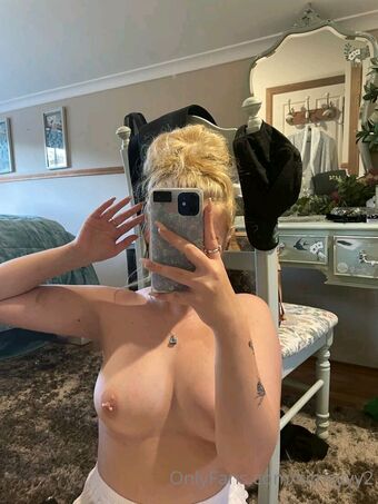 simsyyy__ Fotografii Nud Scurse OnlyFans 5