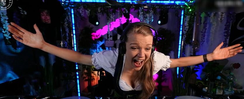 Sintica Fotografii Nud Scurse OnlyFans 51