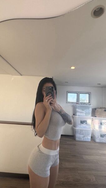 Siobe Lim Fotografii Nud Scurse OnlyFans 62