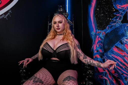 Skylar Vox