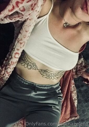 slecnazelena Fotografii Nud Scurse OnlyFans 3