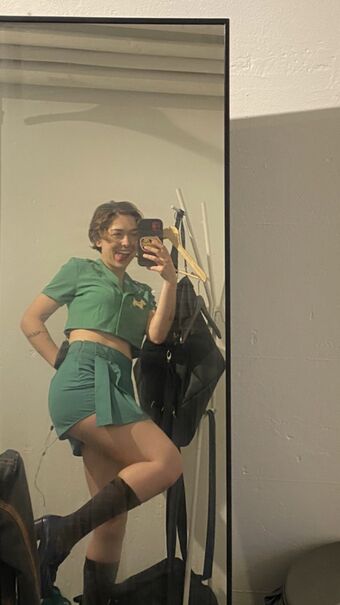 Snailmail Fotografii Nud Scurse OnlyFans 16