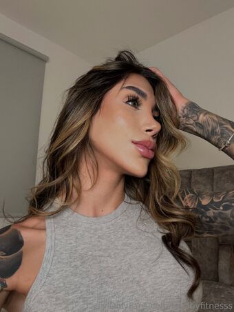 Sofia Arango Fotografii Nud Scurse OnlyFans 50