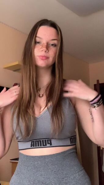 Sofia C Fotografii Nud Scurse OnlyFans 11