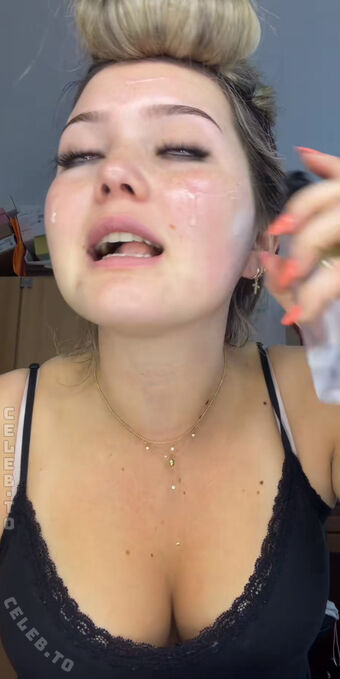 Sofia Stark Fotografii Nud Scurse OnlyFans 48