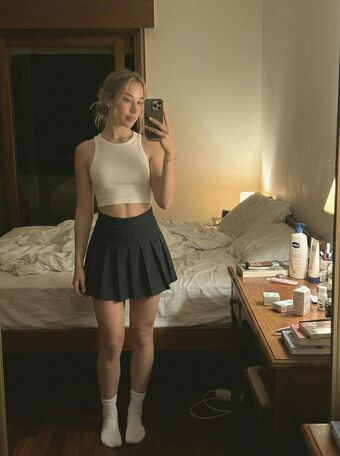sofiaaevanss Fotografii Nud Scurse OnlyFans 17