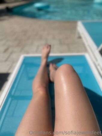 sofiajewelsfeet