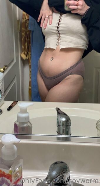 soyworm Fotografii Nud Scurse OnlyFans 34