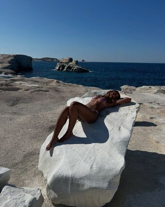 Spellling Fotografii Nud Scurse OnlyFans 50