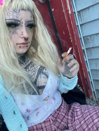 Spooki Fotografii Nud Scurse OnlyFans 1