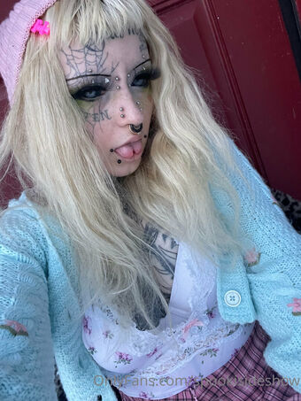 Spooki Fotografii Nud Scurse OnlyFans 2