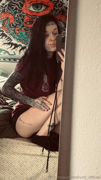st.hell Fotografii Nud Scurse OnlyFans 37