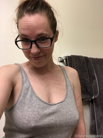stepj Fotografii Nud Scurse OnlyFans 14