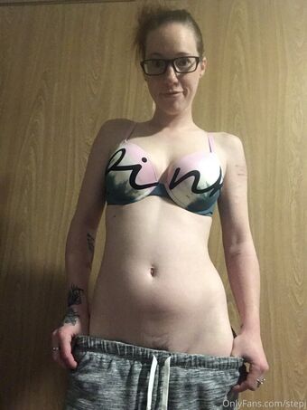stepj Fotografii Nud Scurse OnlyFans 23