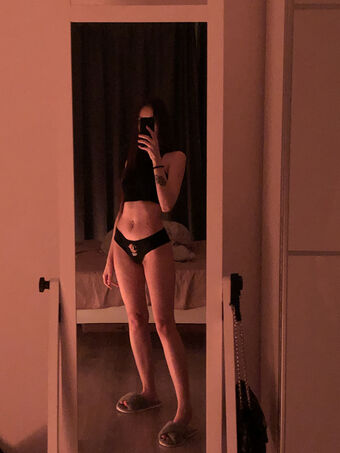 Stopannya Fotografii Nud Scurse OnlyFans 21