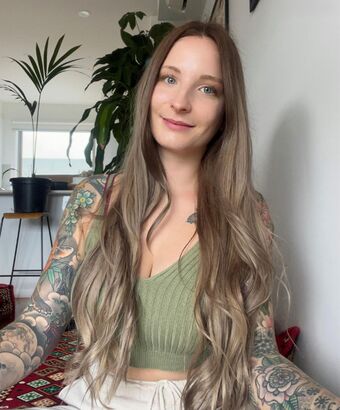 Swann Fotografii Nud Scurse OnlyFans 3