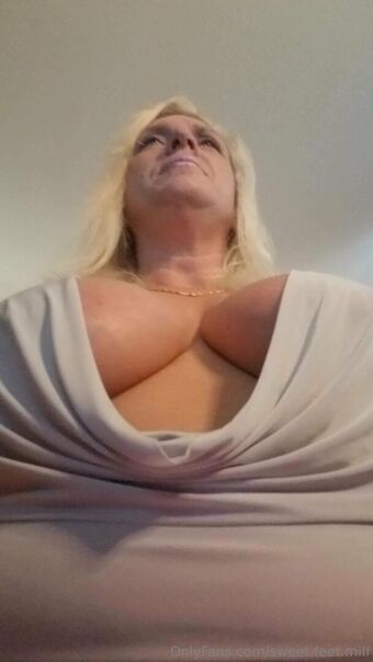 sweet.feet.milf