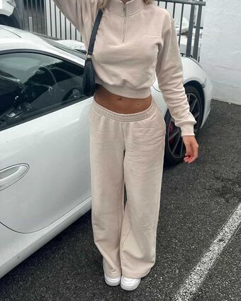 Taila Ella Fotografii Nud Scurse OnlyFans 29