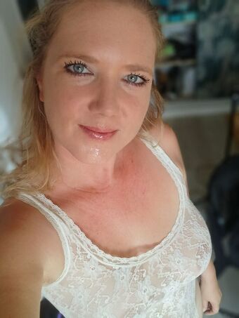 TakeMeSlo Fotografii Nud Scurse OnlyFans 2