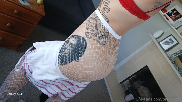 tee-rouble Fotografii Nud Scurse OnlyFans 44