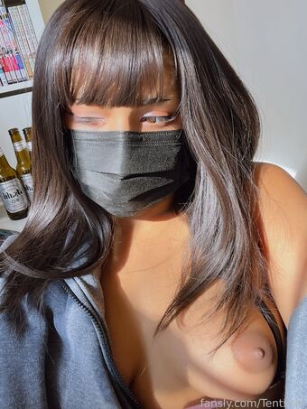 tentxcle Fotografii Nud Scurse OnlyFans 30
