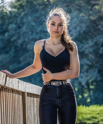 Teychee Fotografii Nud Scurse OnlyFans 3